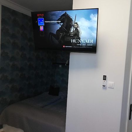 Viktoria Studioapartman Дьєр Екстер'єр фото