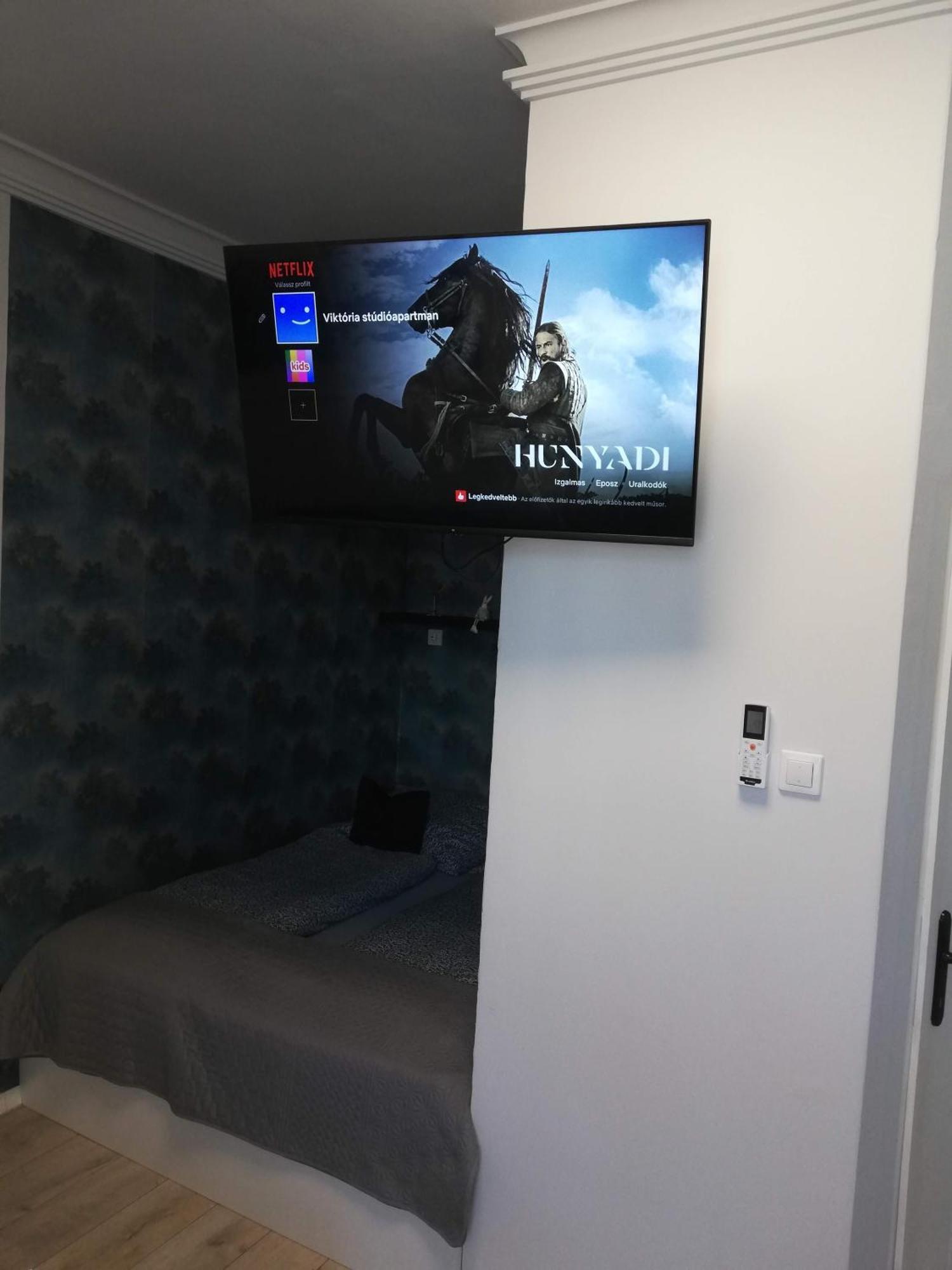 Viktoria Studioapartman Дьєр Екстер'єр фото